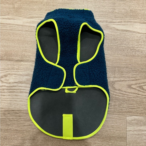 NWT | RC Pets | Navy/Lemon Dog Fleece | Size M - Picture 5 of 5